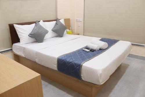 axon corporate stays newtown kolkata