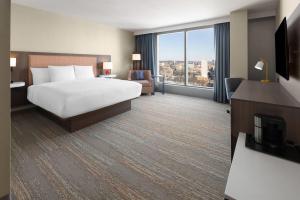 la quinta inn and suites by wyndham jamaica nyc jfk airtrain