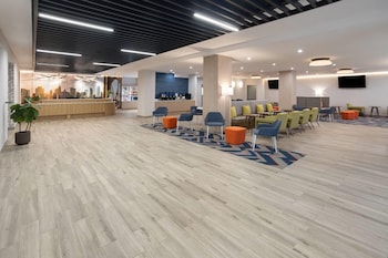 la quinta inn and suites by wyndham jamaica nyc jfk airtrain