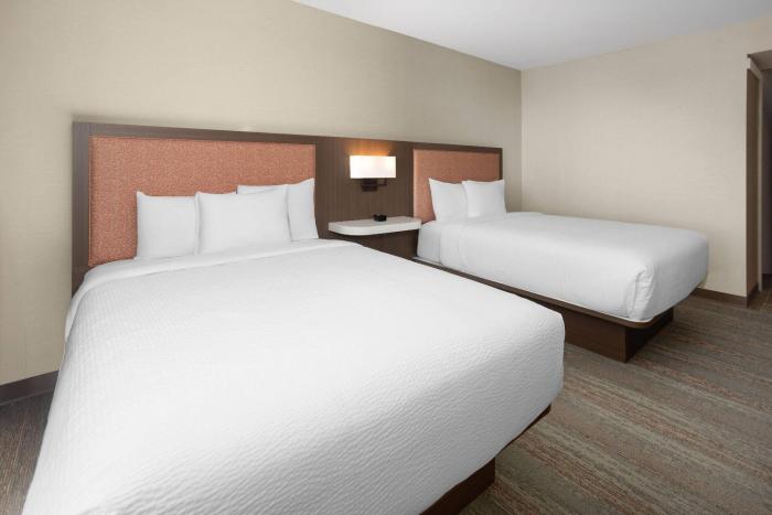 la quinta inn and suites by wyndham jamaica nyc jfk airtrain