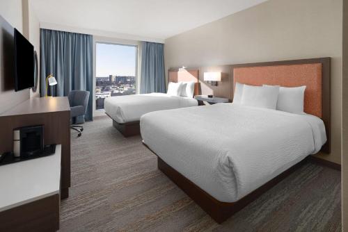 la quinta inn and suites by wyndham jamaica nyc jfk airtrain