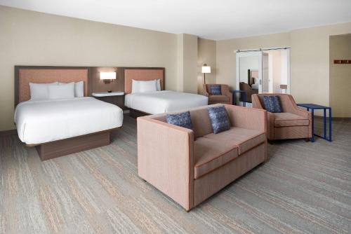 la quinta inn and suites by wyndham jamaica nyc jfk airtrain