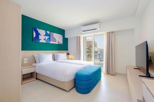 Brasbell Zamalek Chroma Central Location,16-12 Mohammed Maraashly,2 star