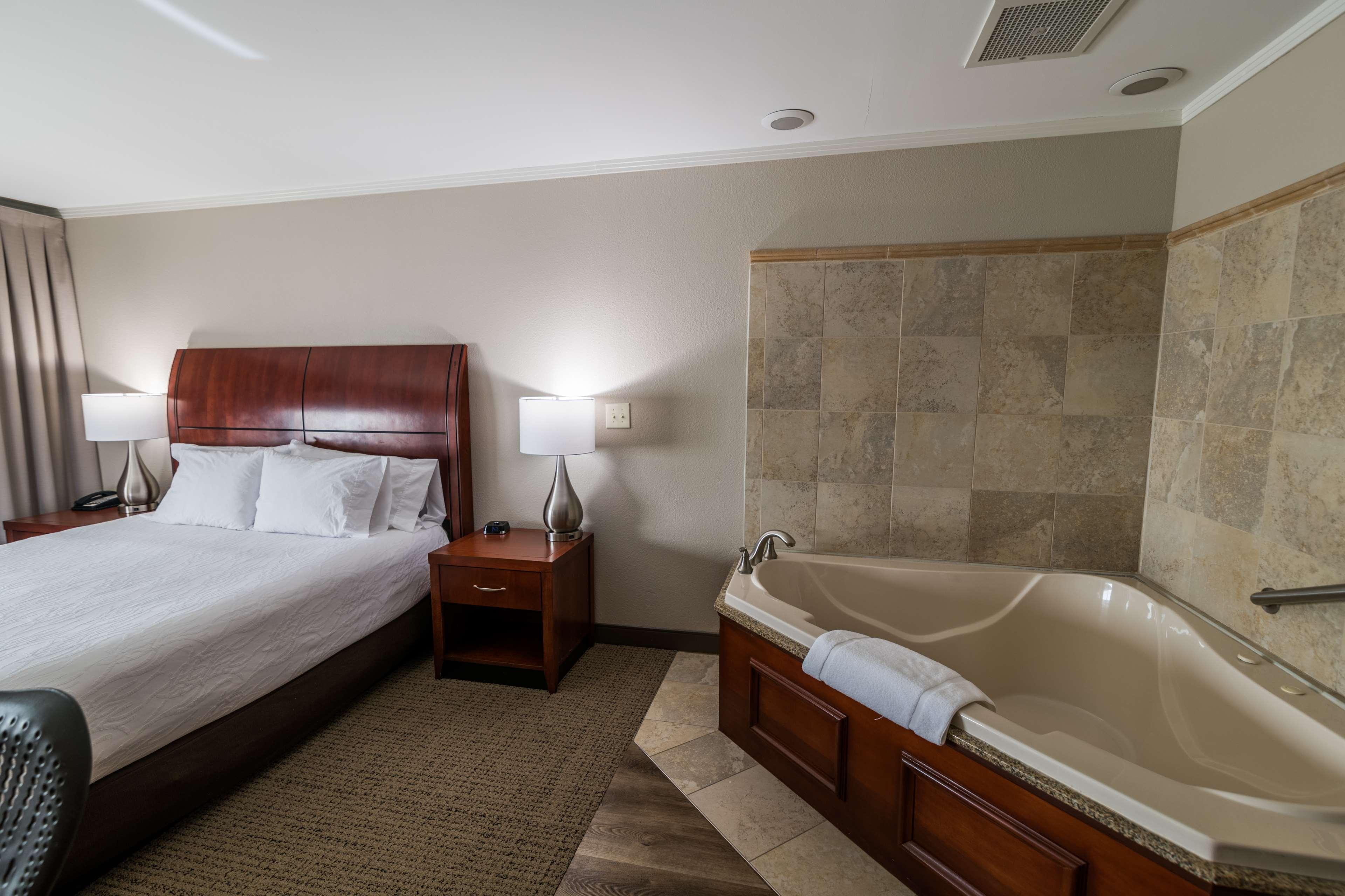 hilton garden inn bowling green
