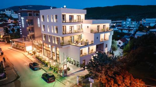 hotel enad
