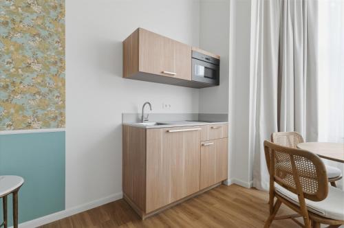 whitlock16 luxe aparthotel montgomery square brussels