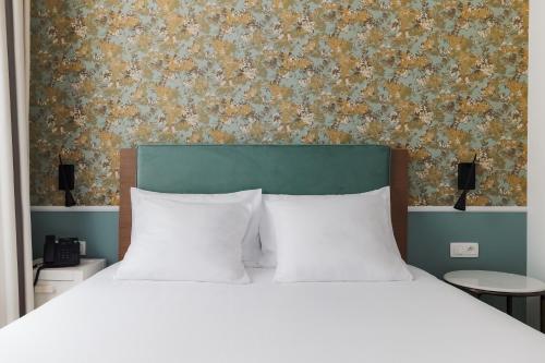 whitlock16 luxe aparthotel montgomery square brussels