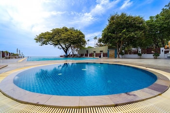 2 Bedroom In Prime Location Bsrs,,3 star