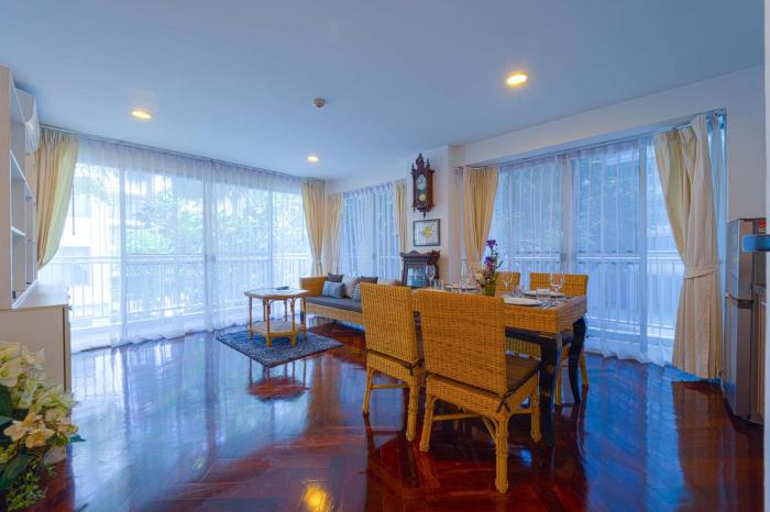 2 bedroom in prime location bsrs