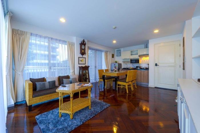 2 bedroom in prime location bsrs