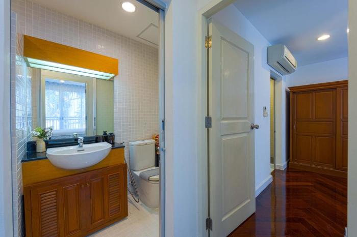 2 bedroom in prime location bsrs