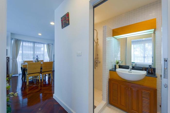 2 bedroom in prime location bsrs