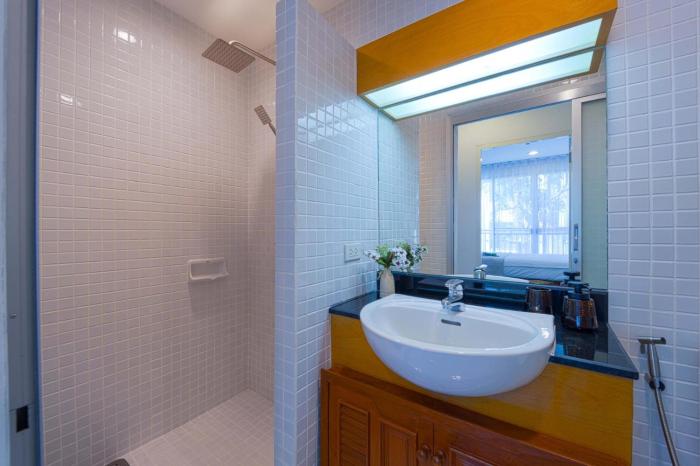 2 bedroom in prime location bsrs