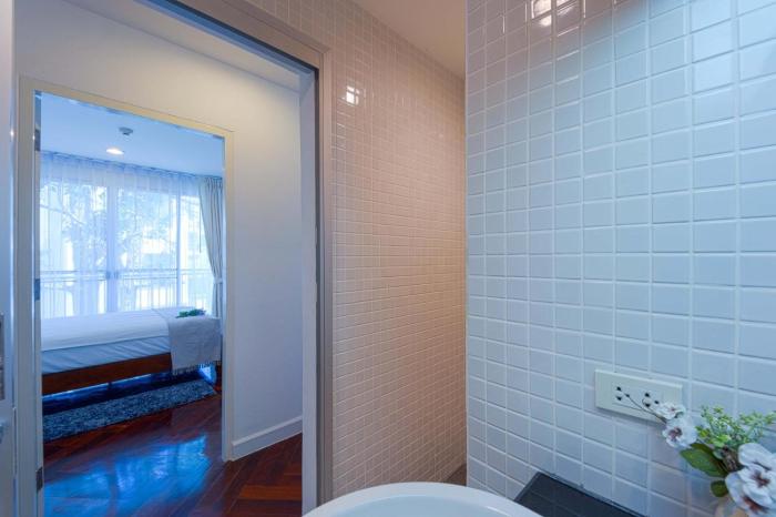 2 bedroom in prime location bsrs