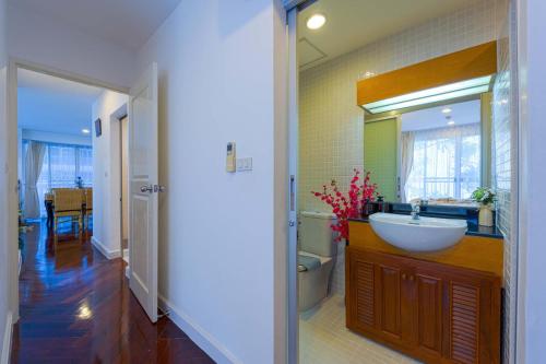 2 bedroom in prime location bsrs