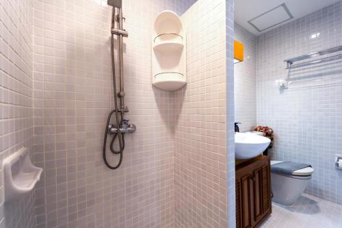 2 bedroom in prime location bsrs