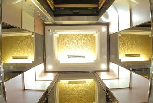 Ying Zhen Hotel,Near The Jiangs Cultural Park,4 star