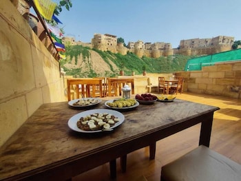 hotel jaswant palace