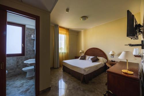 hotel ara solis