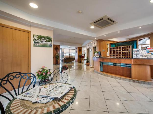 hotel ara solis