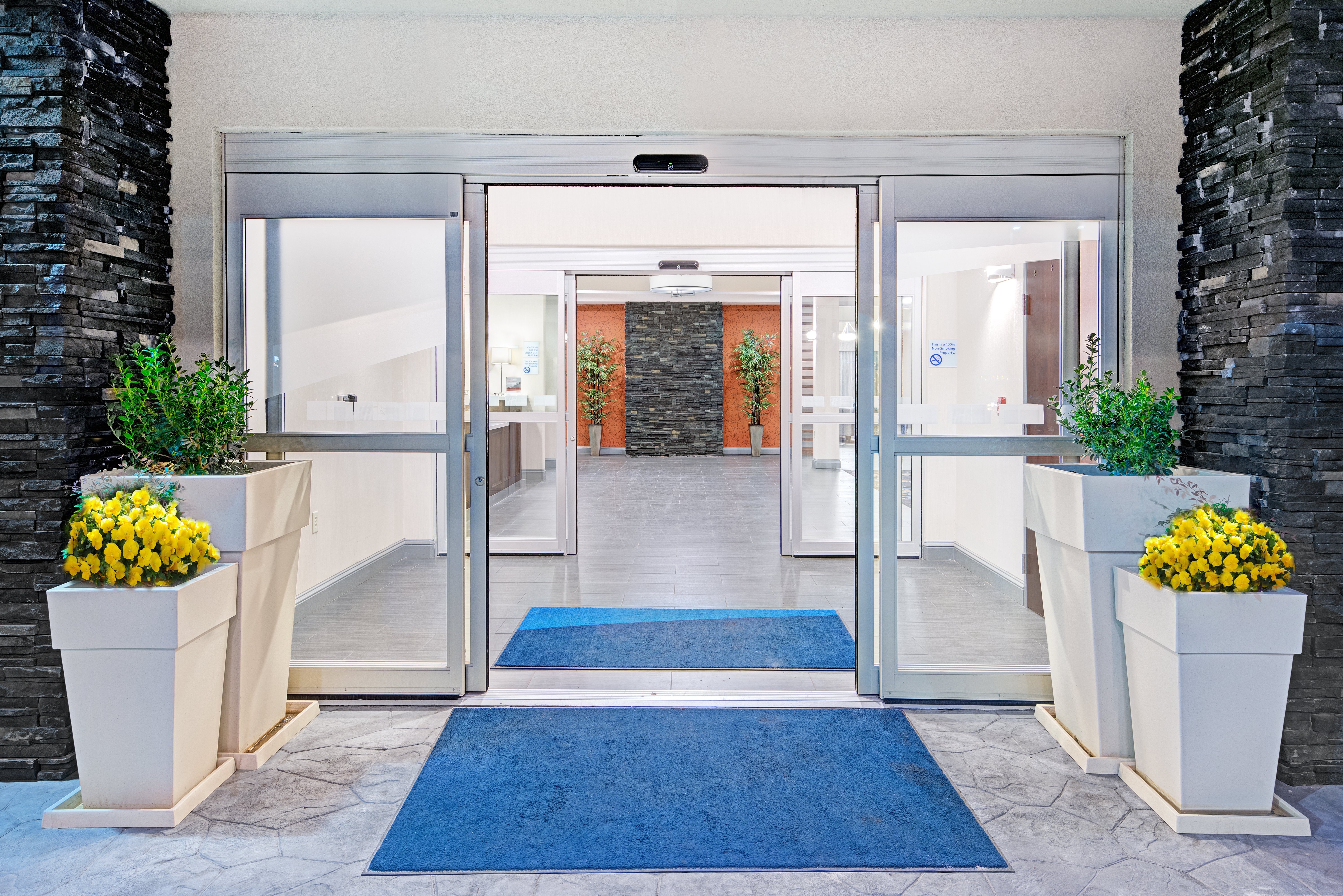 holiday inn express and suites monahans i 20