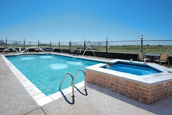 Holiday Inn Express & Suites Monahans I-20,,3 star