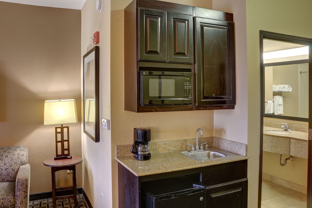 holiday inn express hotel and suites texarkana east by ihg