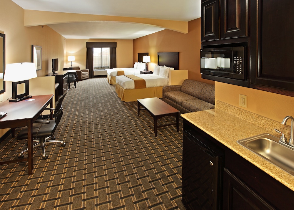 holiday inn express hotel and suites texarkana east by ihg