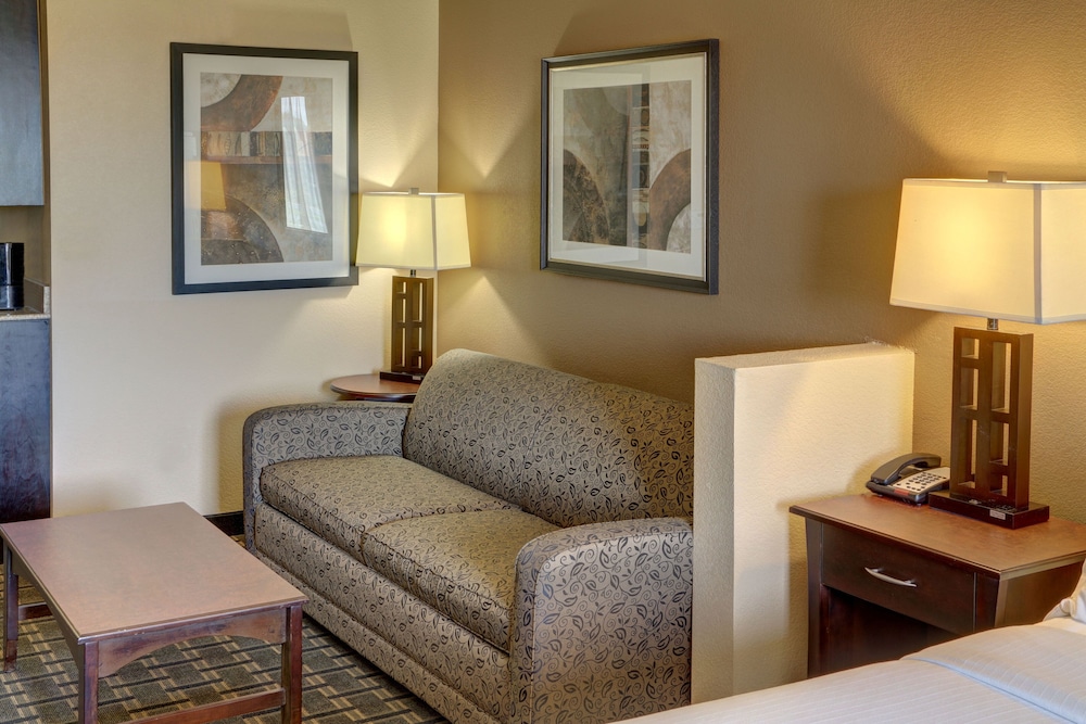holiday inn express hotel and suites texarkana east by ihg
