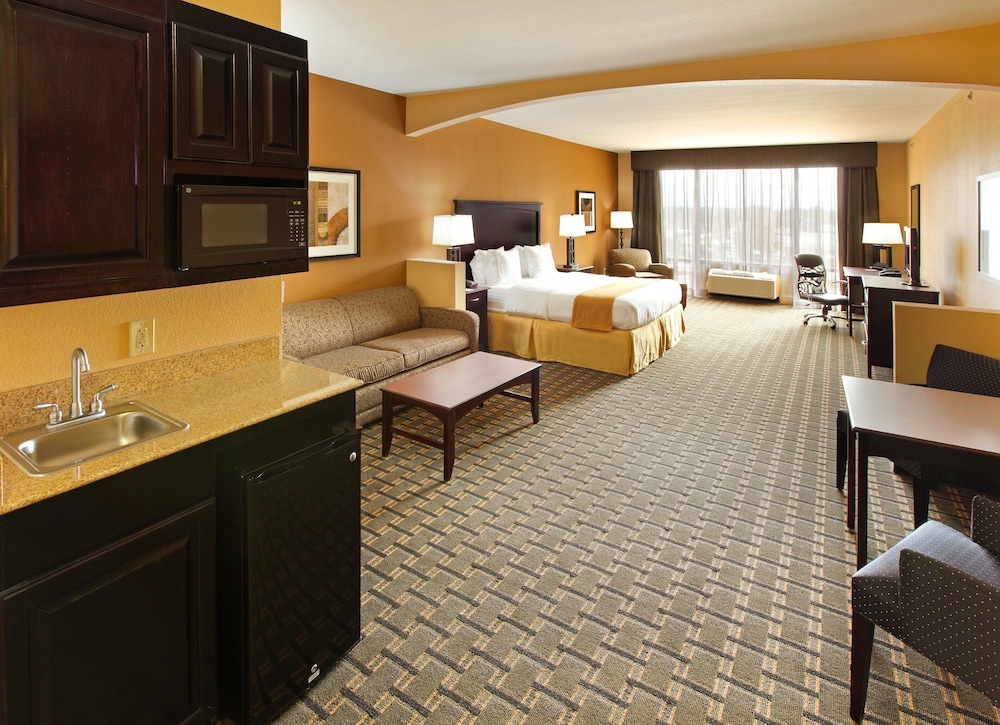 holiday inn express hotel and suites texarkana east by ihg