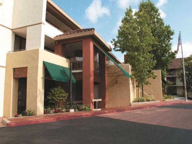 La Quinta Inn & Suites By Wyndham Thousand Oaks-Newbury Park