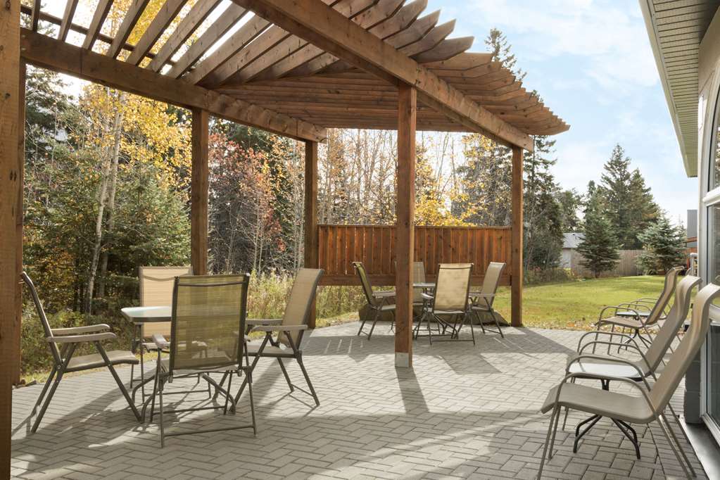 days inn by wyndham thunder bay north