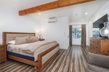 The Four Daughters Inn,,2 star