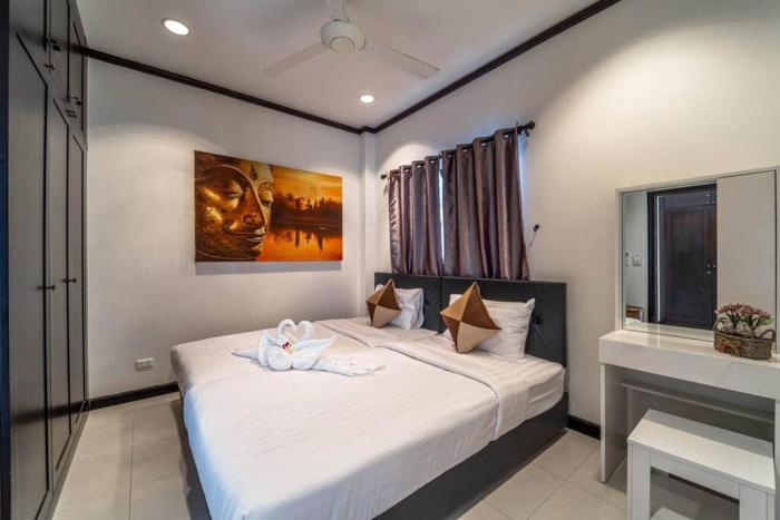 3 br pool villa in great location bub