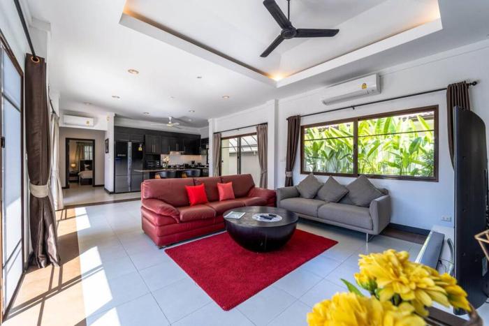 3 br pool villa in great location bub