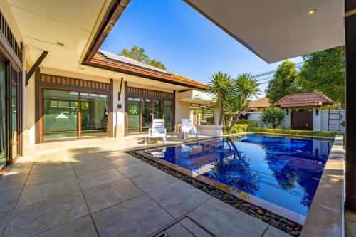 3 br pool villa in great location bub
