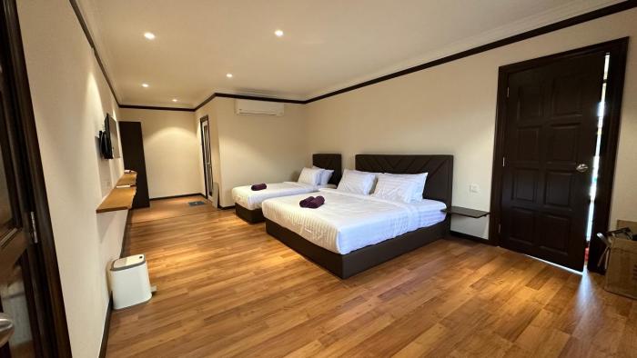 adina pool villa cenang langkawi 3b4r