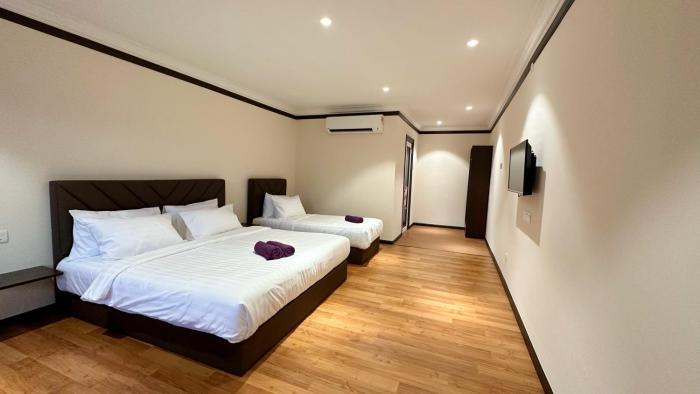 adina pool villa cenang langkawi 3b4r