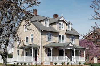 Armistead House,,2 star