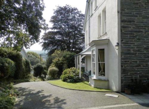 newcastle emlyn