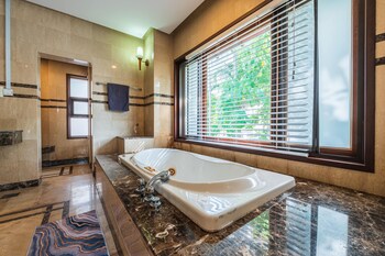 30pax 5br luxurious 57ft pool kl