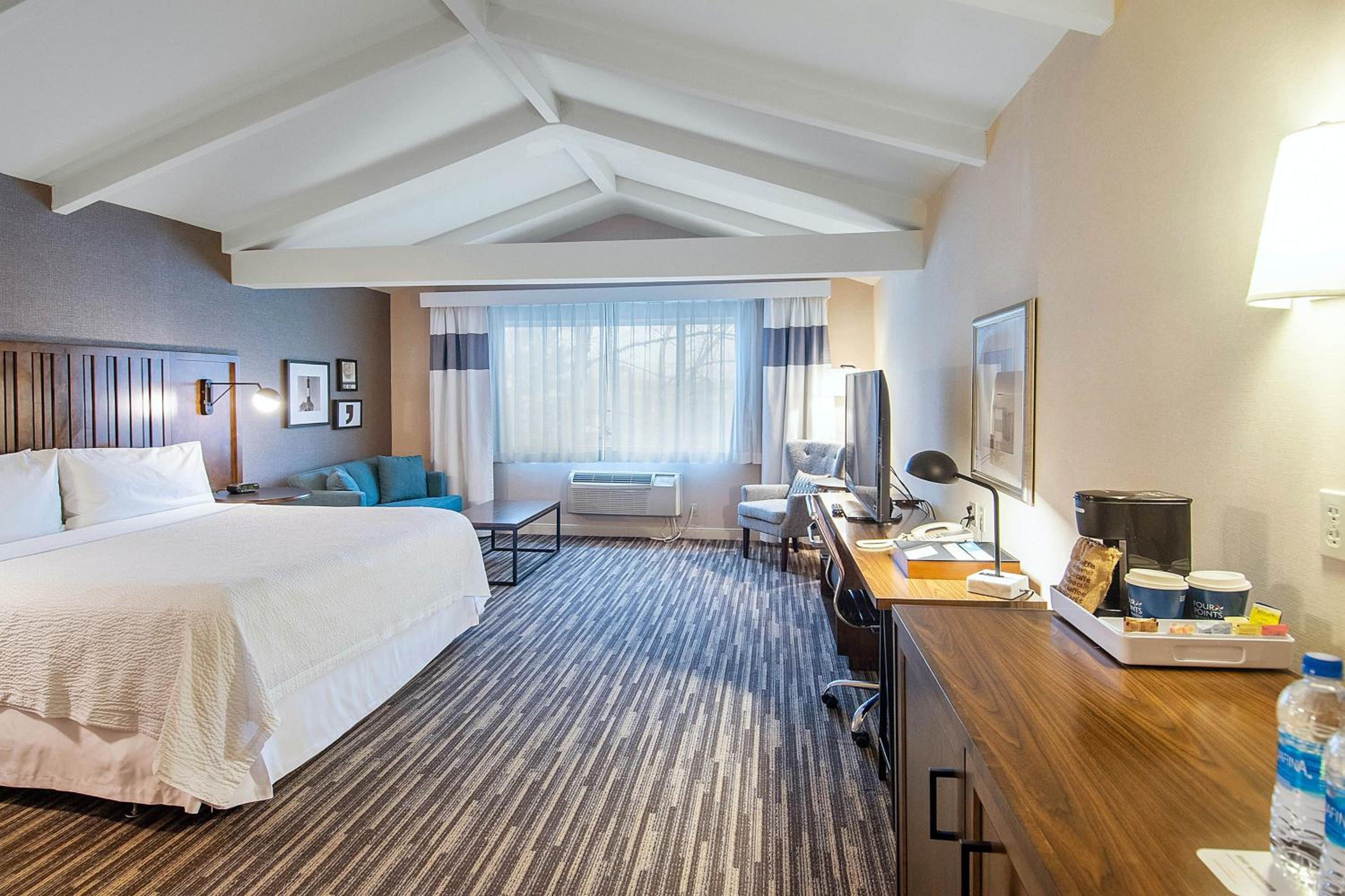 hampton inn and suites toledo westgate