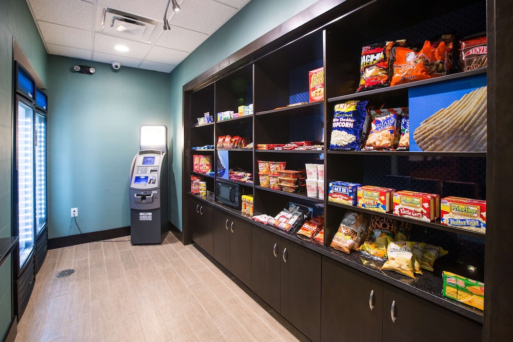 hampton inn and suites toledo westgate