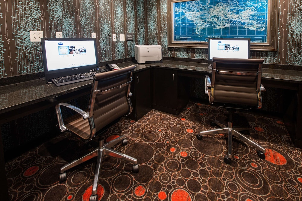 hampton inn and suites toledo westgate