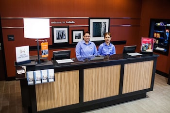 hampton inn and suites toledo westgate