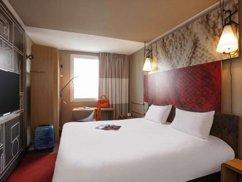 ibis paris porte de clichy centre