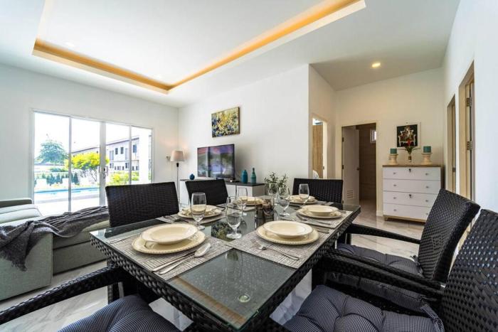 4 bedroom private pool villa ov10