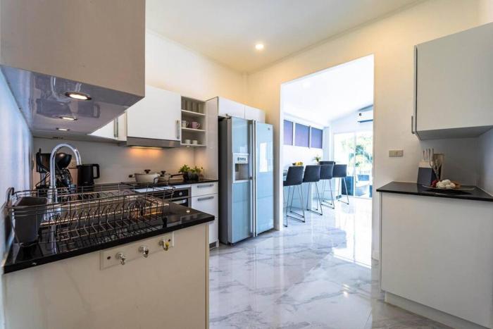 4 bedroom private pool villa ov10
