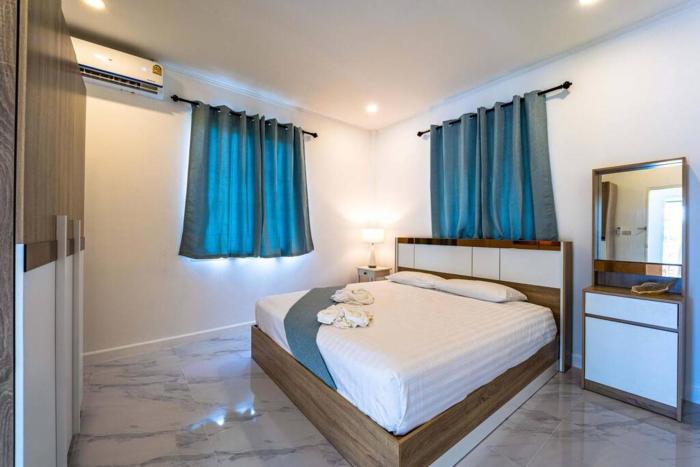 4 bedroom private pool villa ov10
