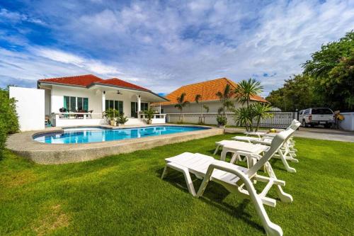 4 bedroom private pool villa ov10